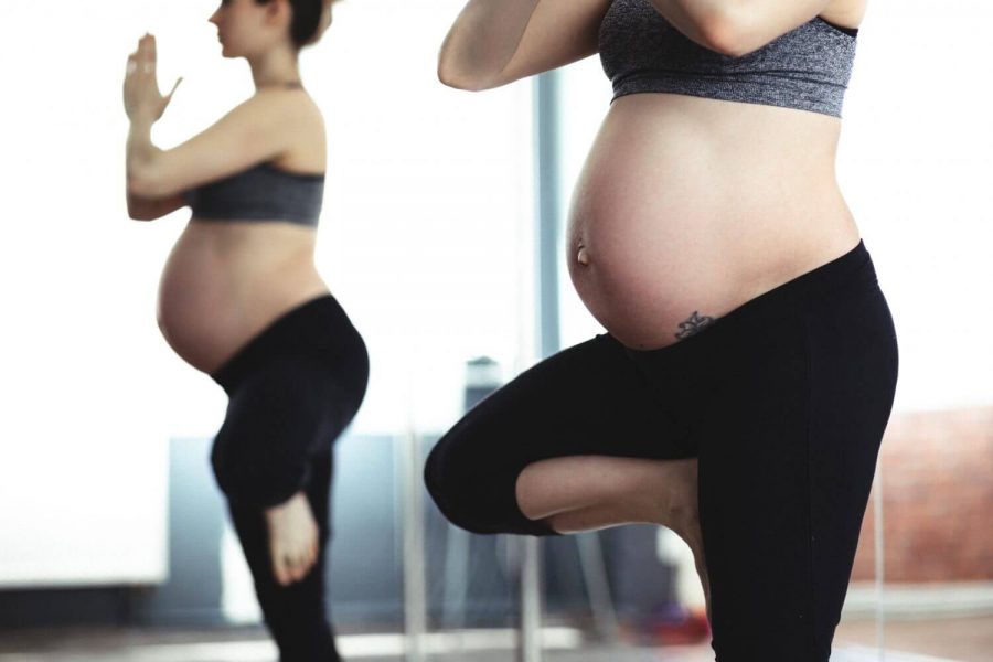 pregnant woman working out