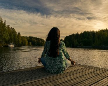 The Elusive Power of Meditating (And How To Get Started!)